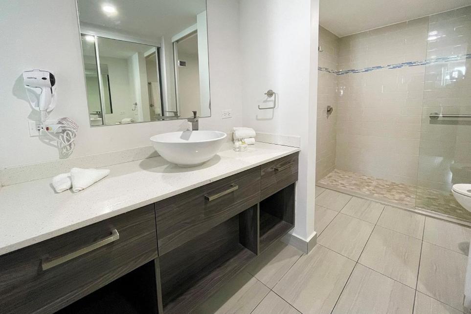 Mare St. Clair Hotel سان خوان المظهر الخارجي الصورة